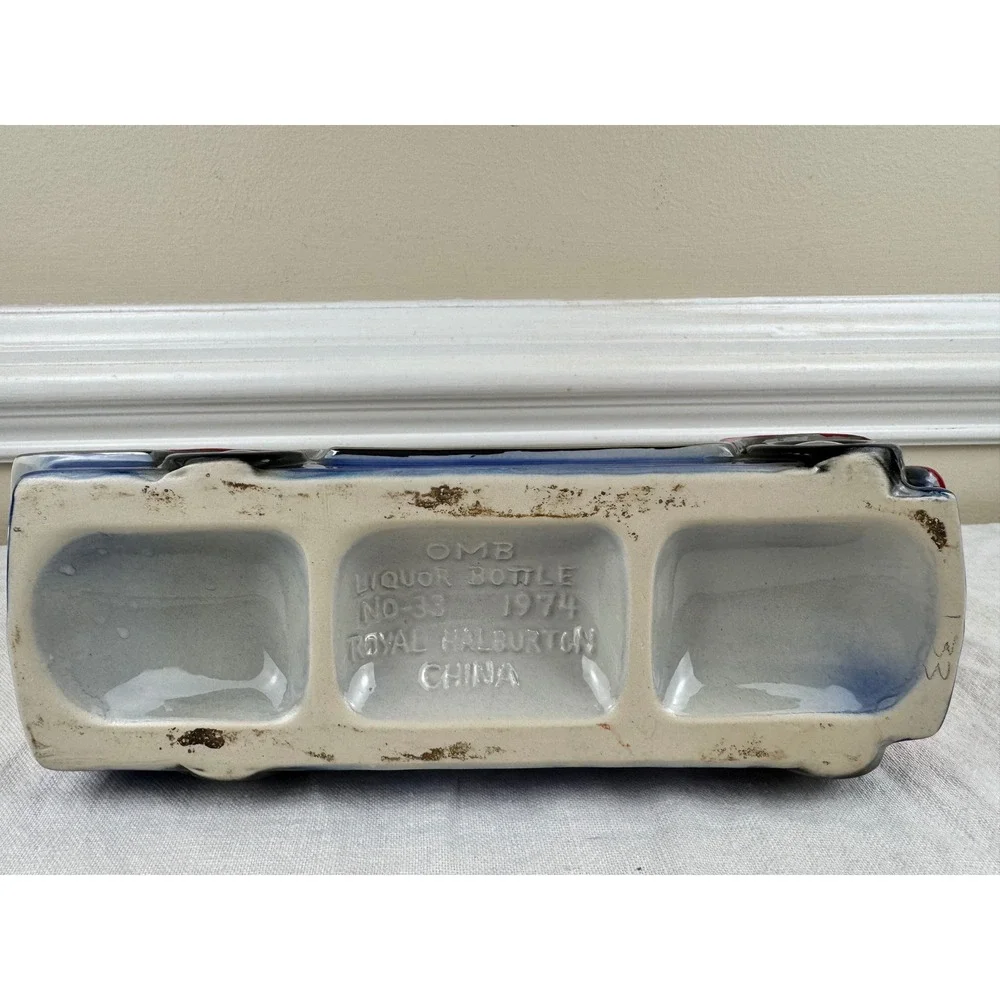 1974 Royal Halburton China Fire Truck Decanter Spirit of 76 Mooseheart FD 9.5